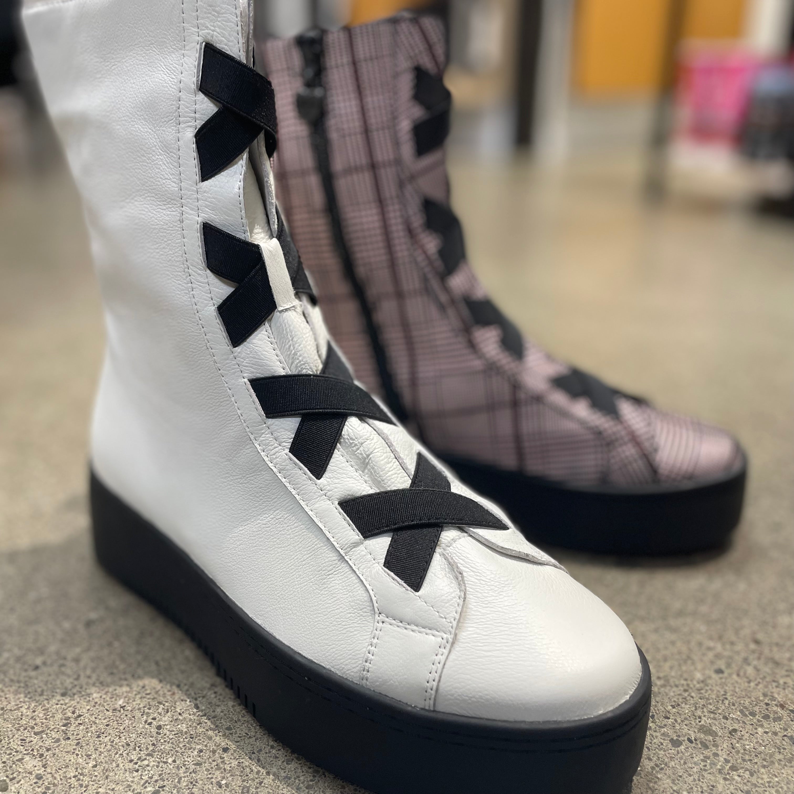 Katerina Boot - Tartan