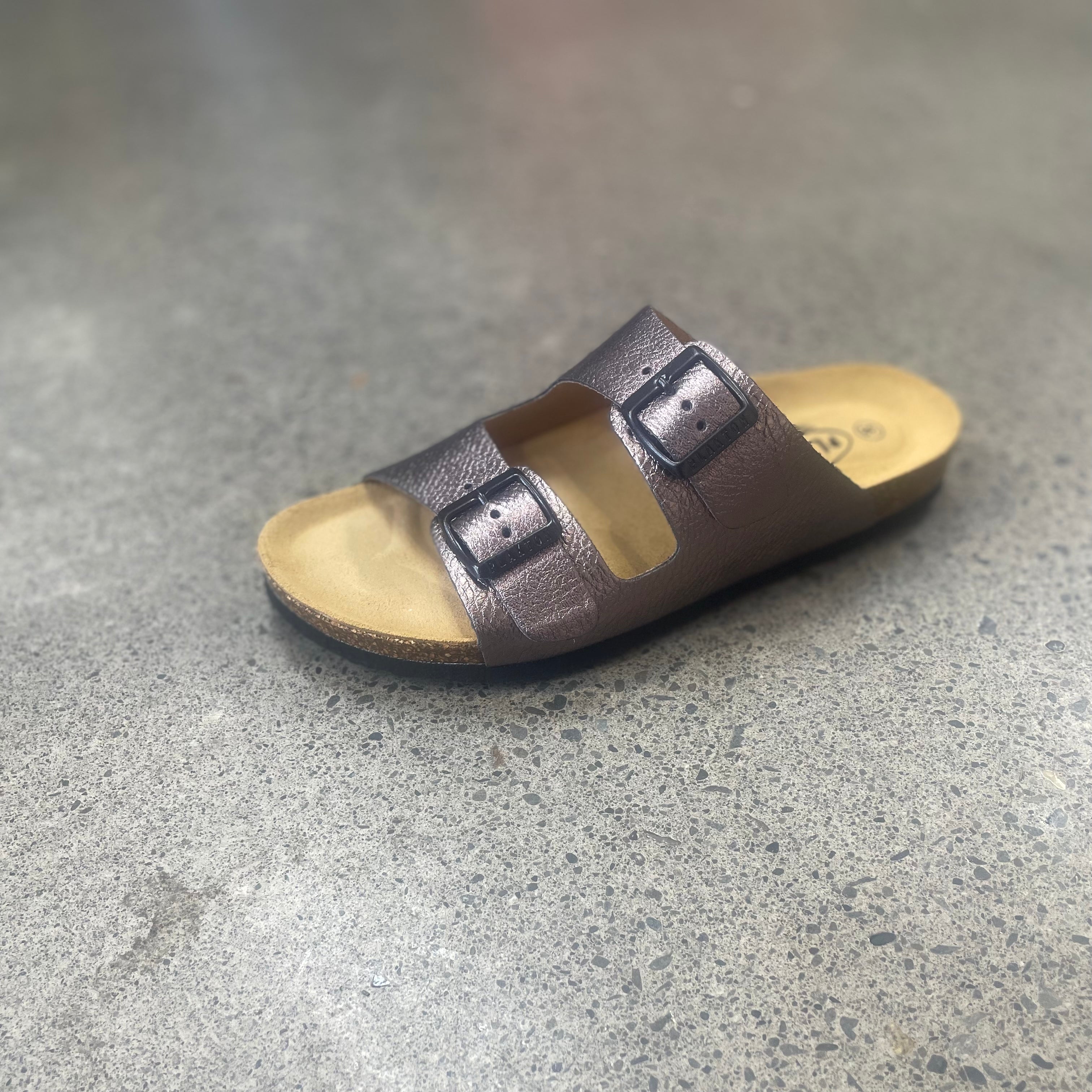 Slides - Grafito // LAST PAIR SIZE 36