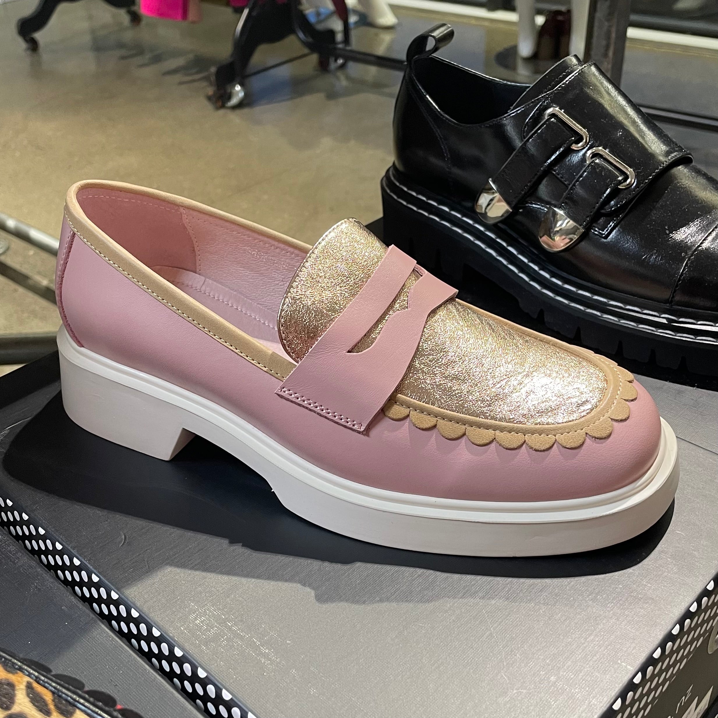 Showtime Loafer - Pink Nude / Rose Gold