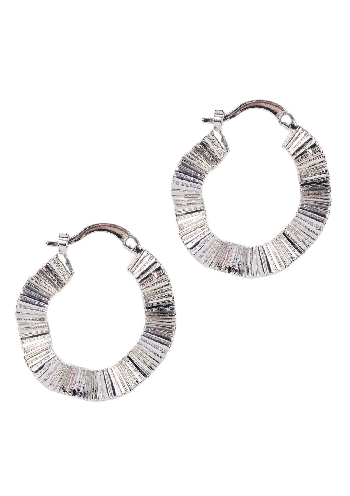Eb + Ive Himba Scallop Hoop Earring - Silver