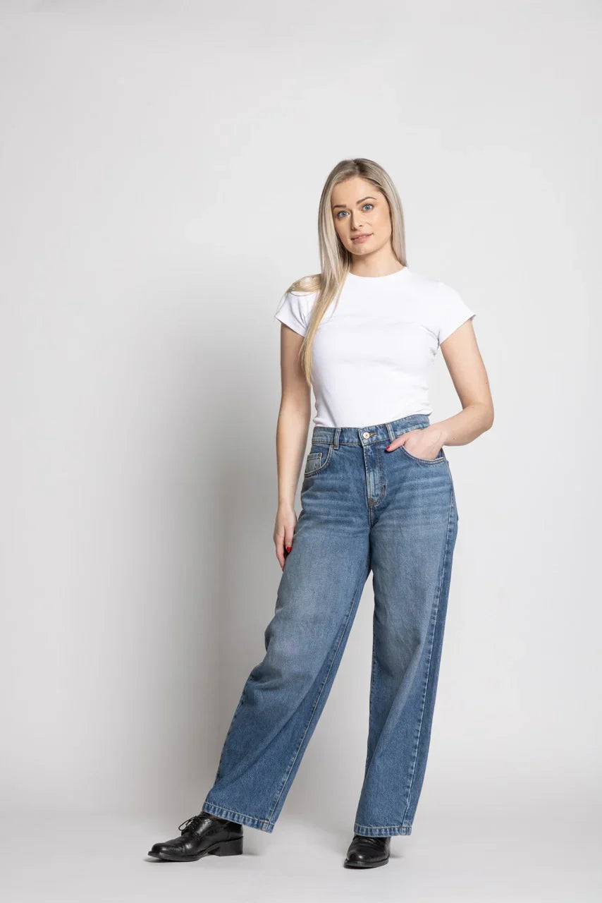 Larrie Baggy Jean - Talea Wash