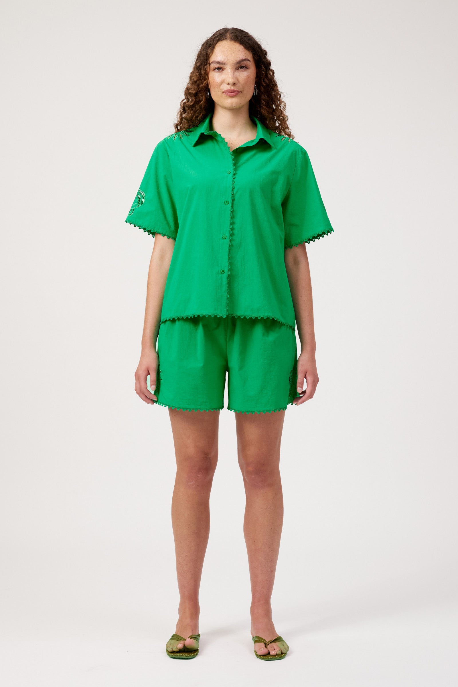 Larissa Broderie Shirt - Green