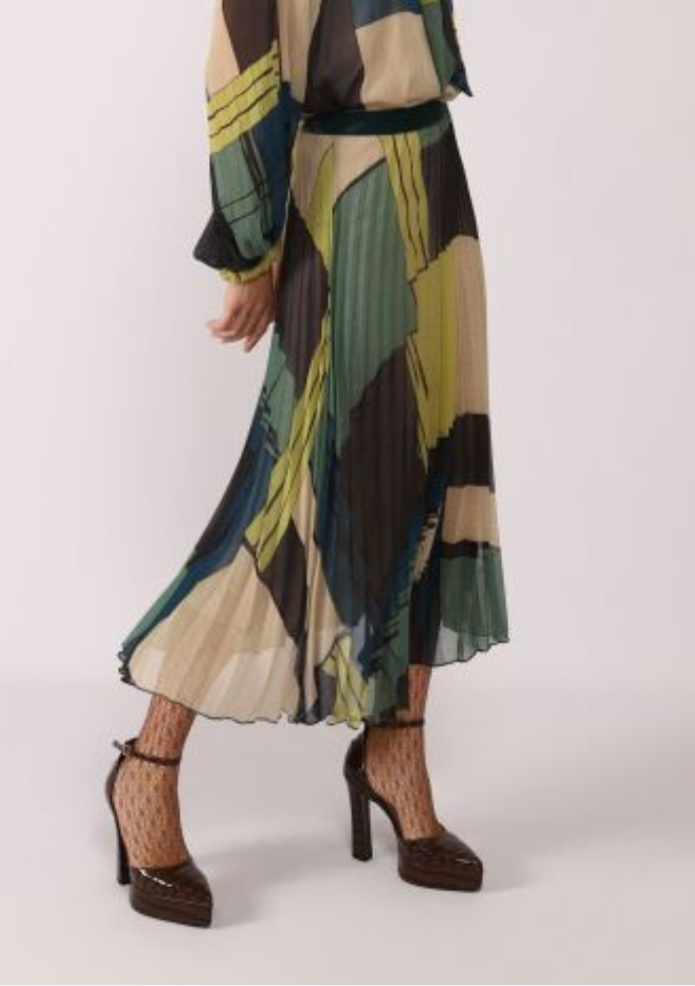 CLEARANCE Pleated Midi Skirt with Geometric Print - Multicolour