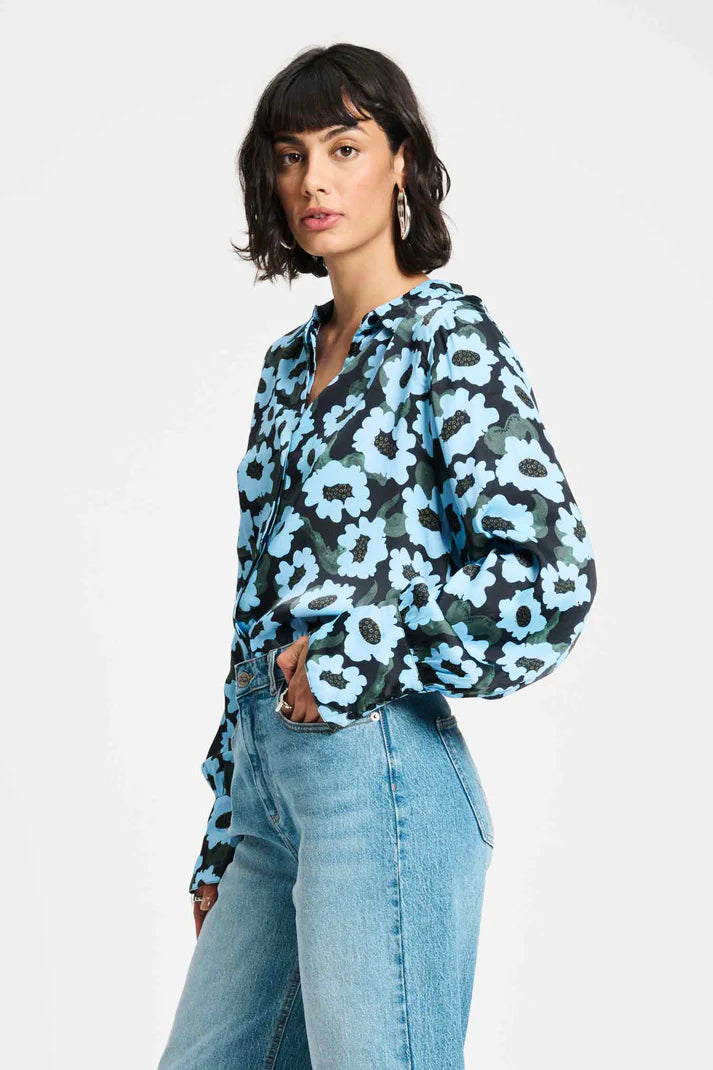 Wild Flowers Blouse - Blue SNEAK PREVIEW (WINTER 2026)