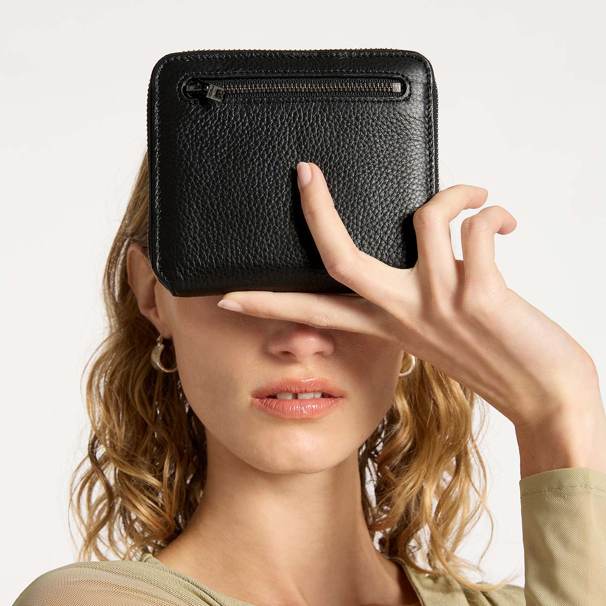 Change Always Comes Jewellery Case - Black