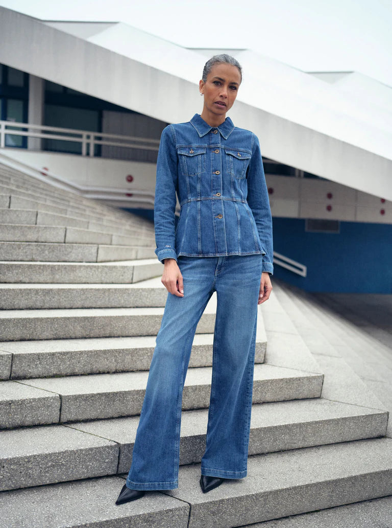 Dara Deco Jeans - Mid Blue SNEAK PREVIEW (WINTER 2026)