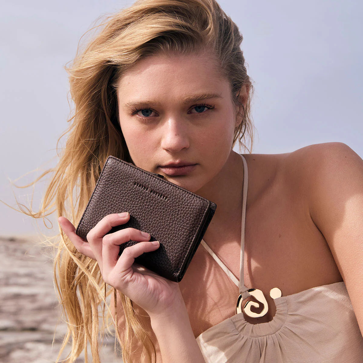 Insurgency Wallet - Cocoa