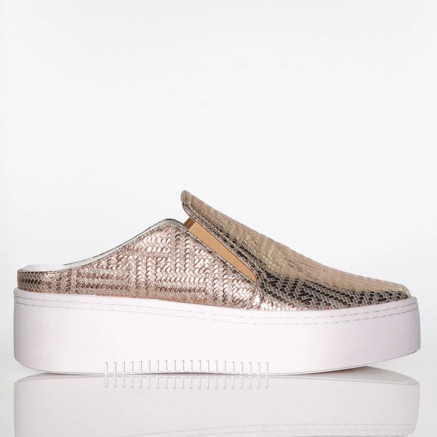 Mara Slip On - Gold Pebble Metallic // LAST PAIR SIZE 37