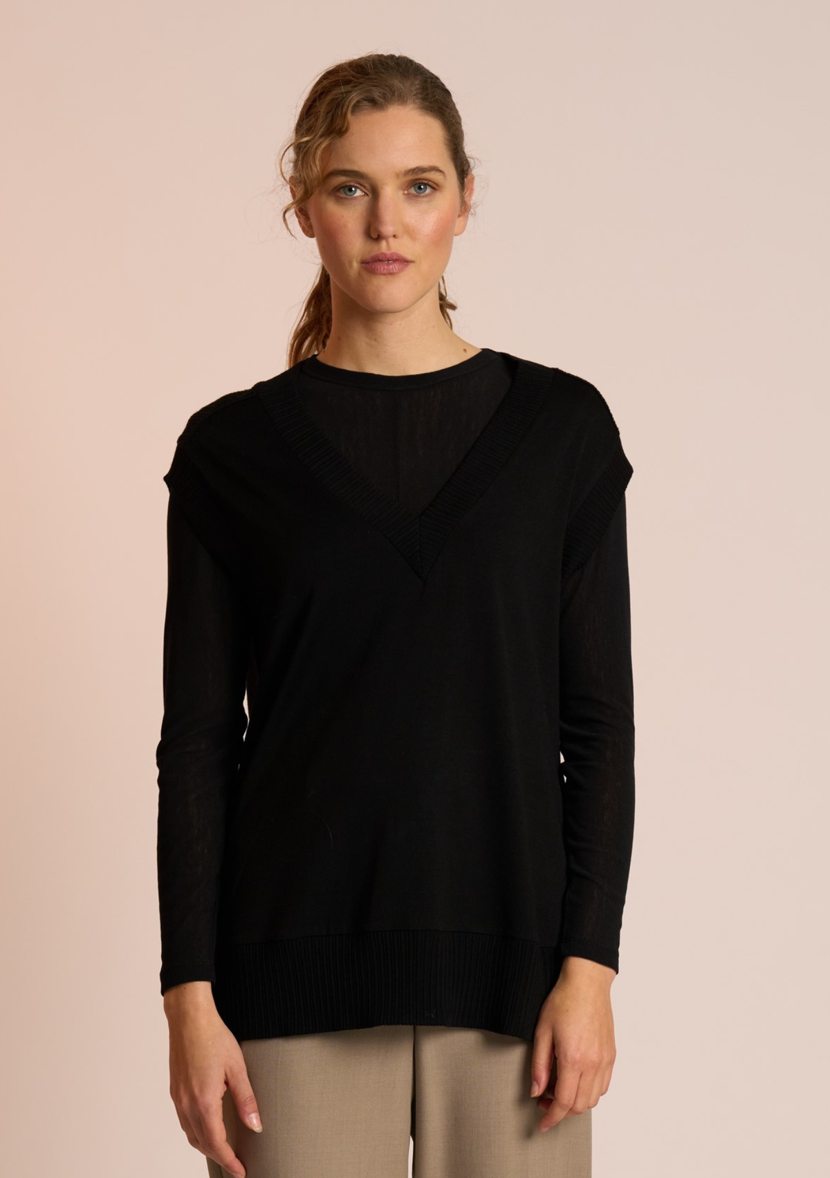 Neris Mesh Encore Top - Black