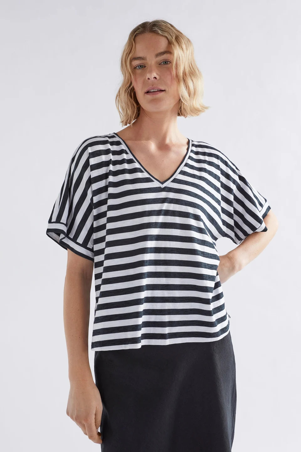Elk Seter Tee - Black / White