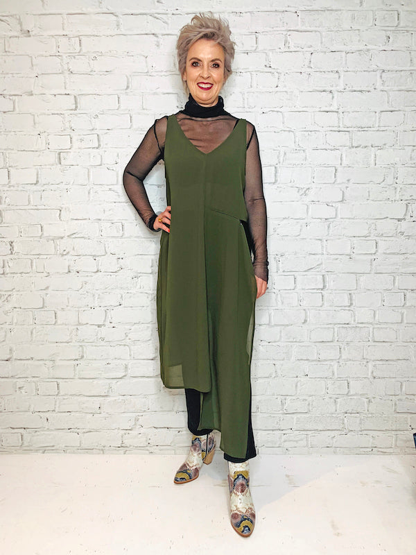 CLEARANCE Zip Away Over Layer - ASST