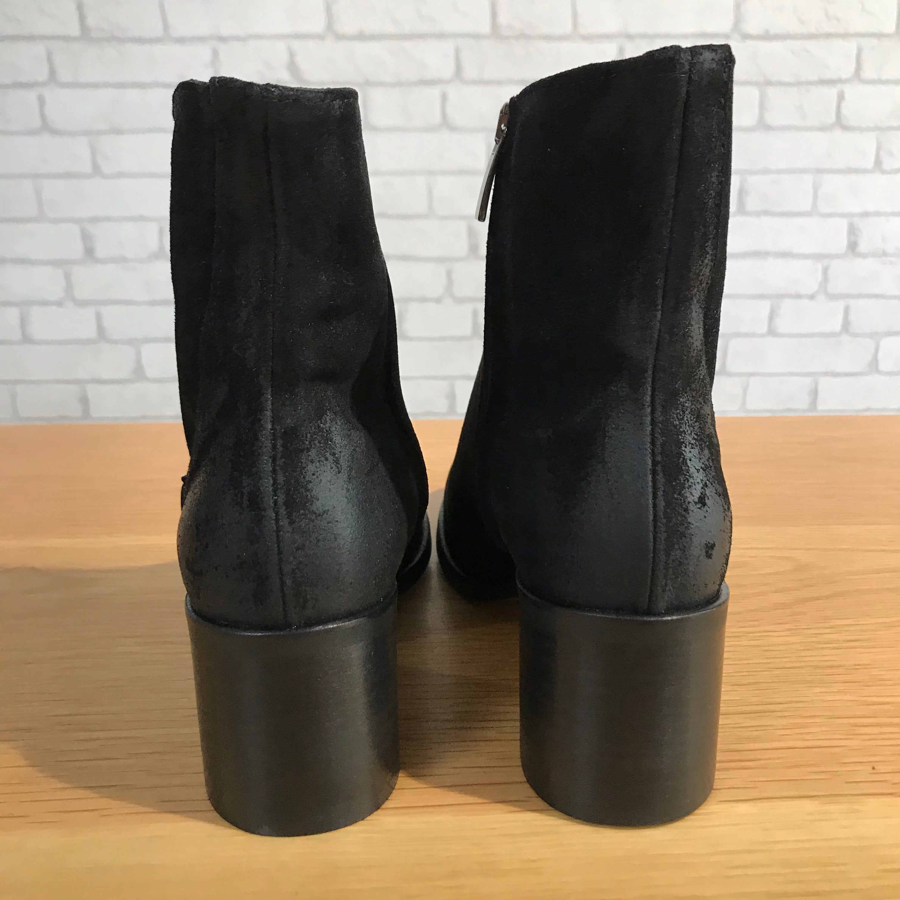 CLEARANCE Suede Ankle Boots - Camoscio Nero F.Gomma