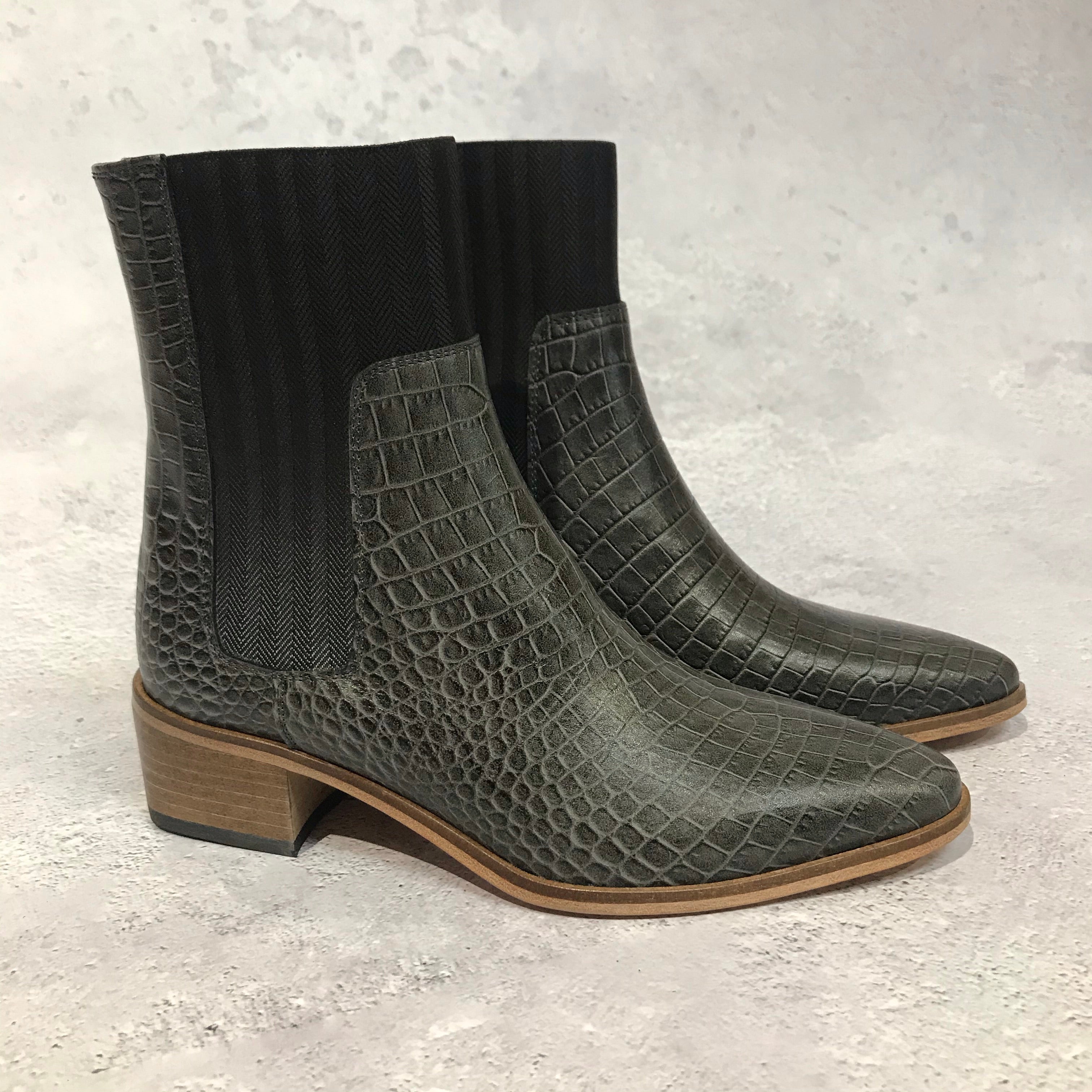 CLEARANCE Winter Ankle Boots - Grey Penelope Croc