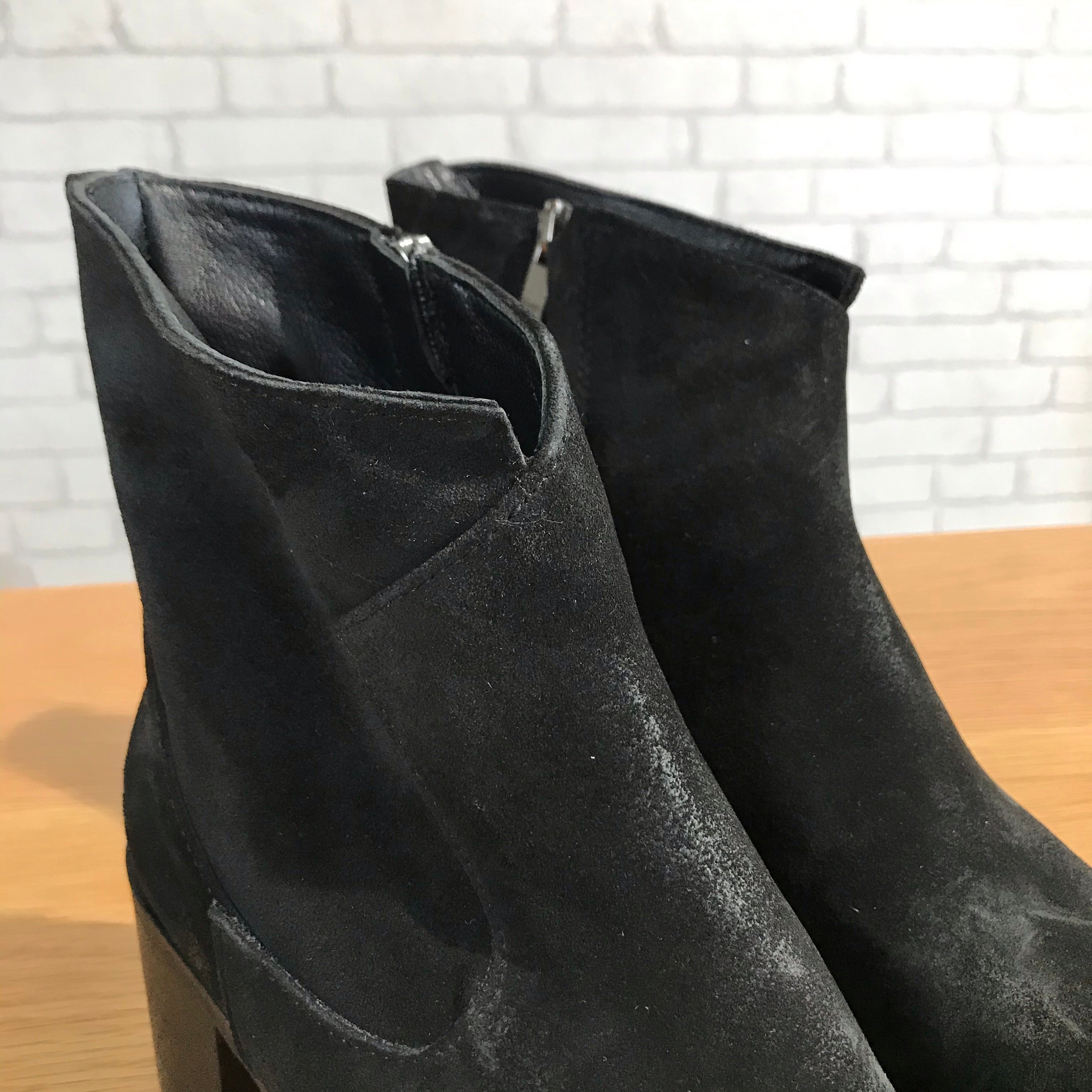CLEARANCE Suede Ankle Boots - Camoscio Nero F.Gomma