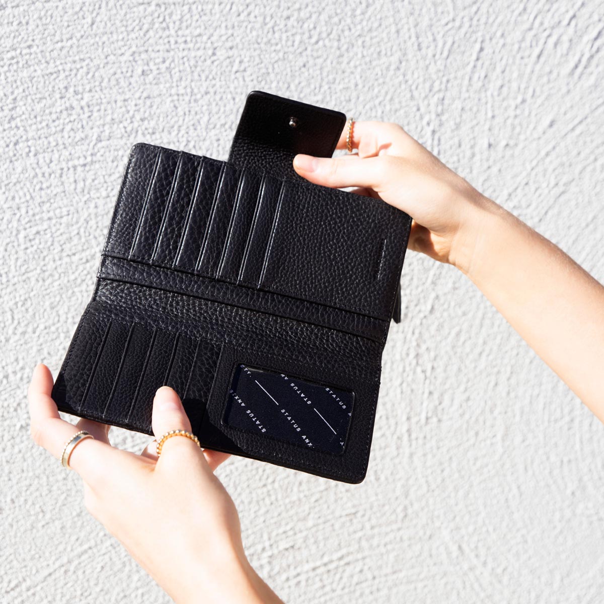 Ruins Wallet - Black