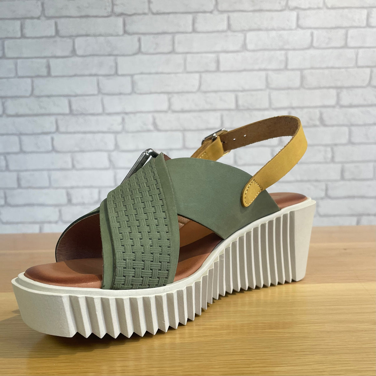 Wikers Trace Sandal - NBK Oliva