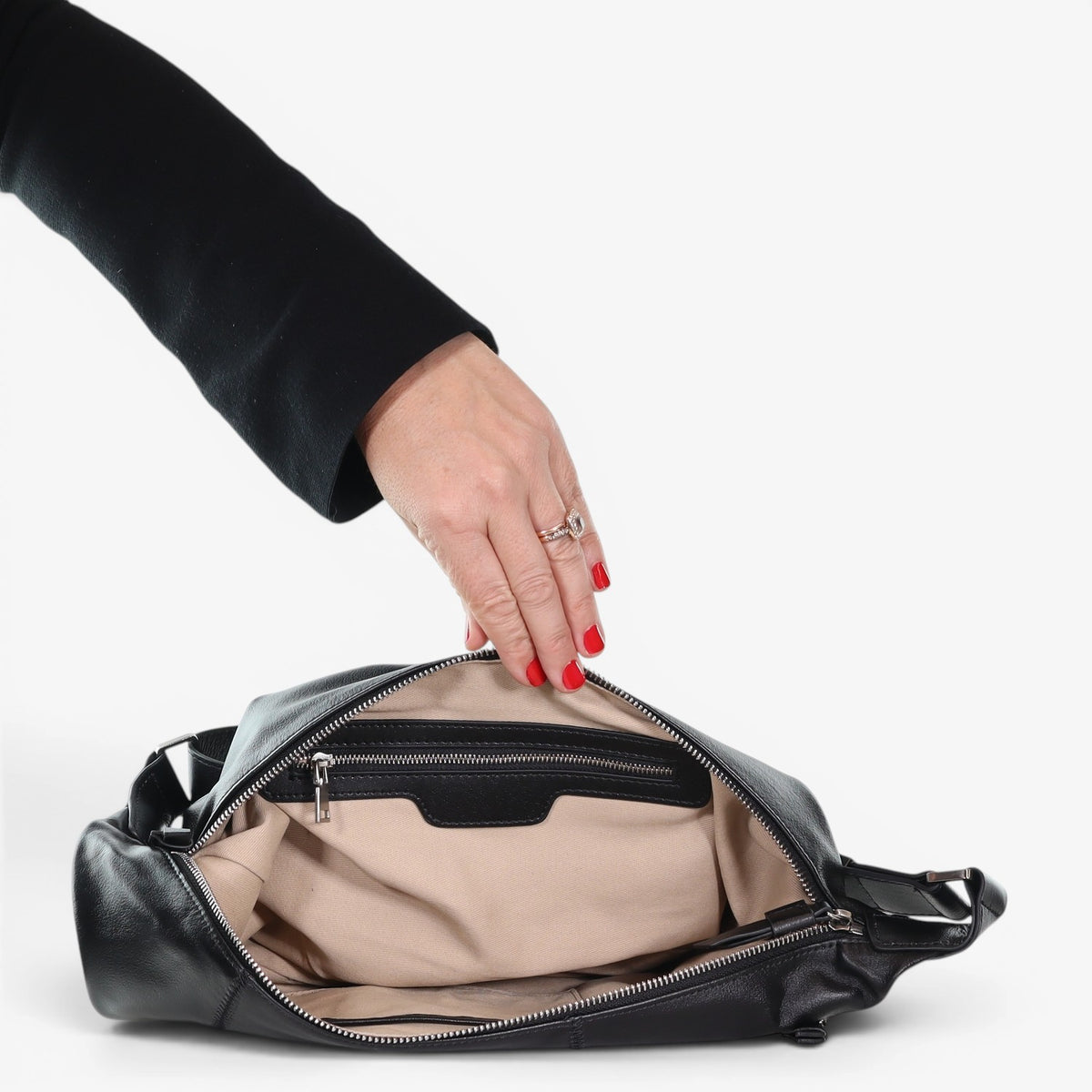 Minx Fortune Kiss Crossbody Bag - Black