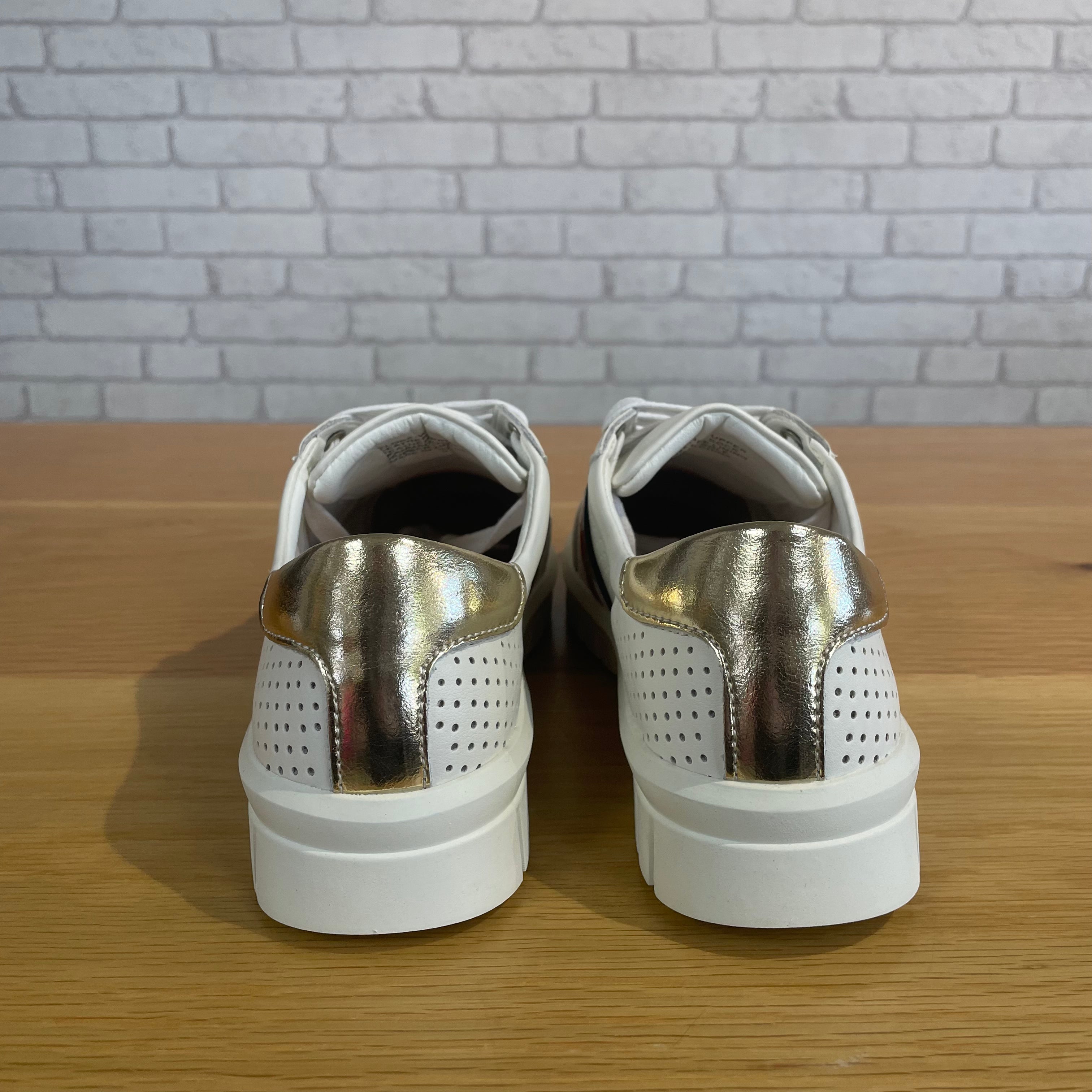 Elope Sneaker - White / Gold