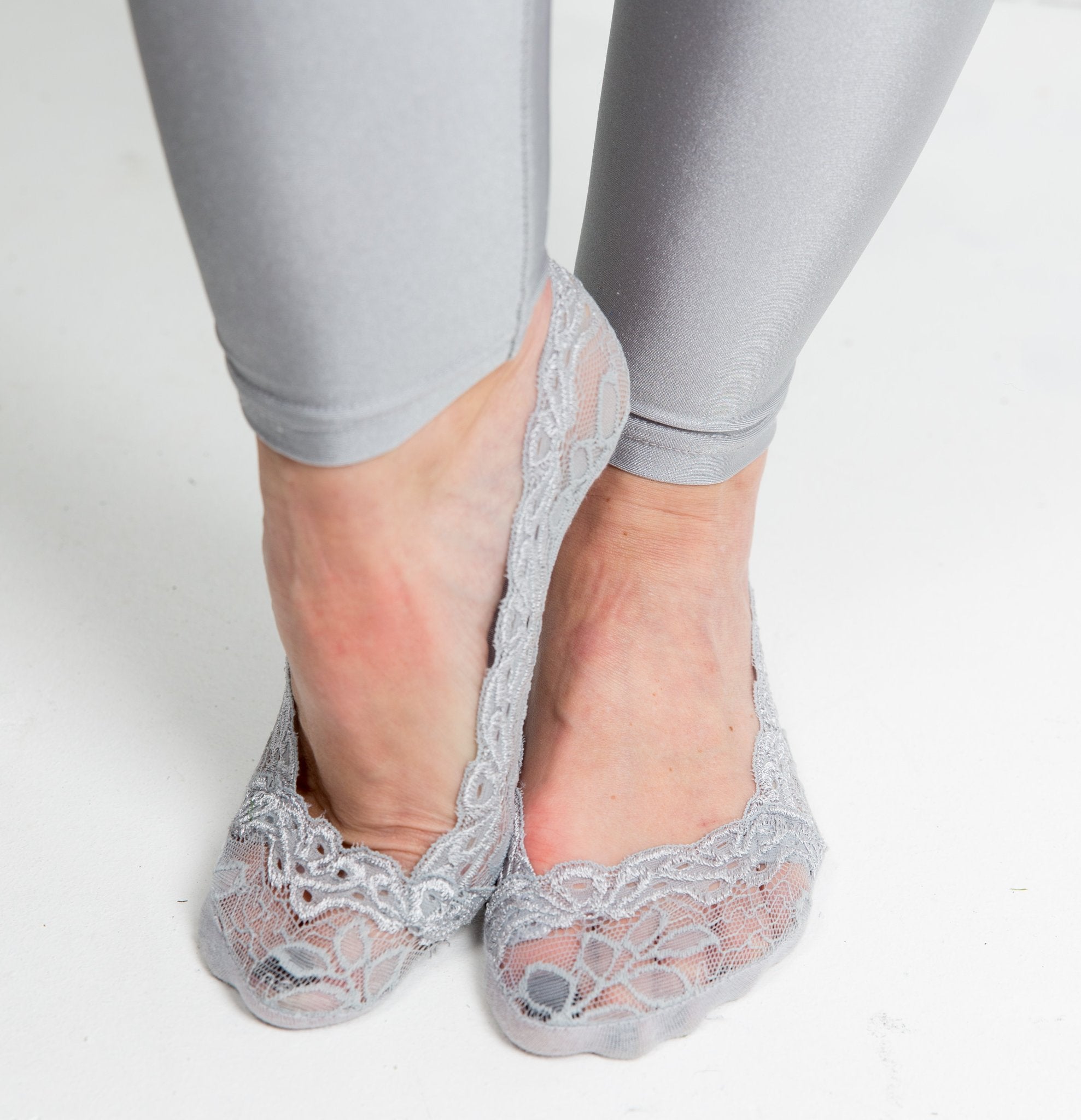Lace Sockette - Single Pair