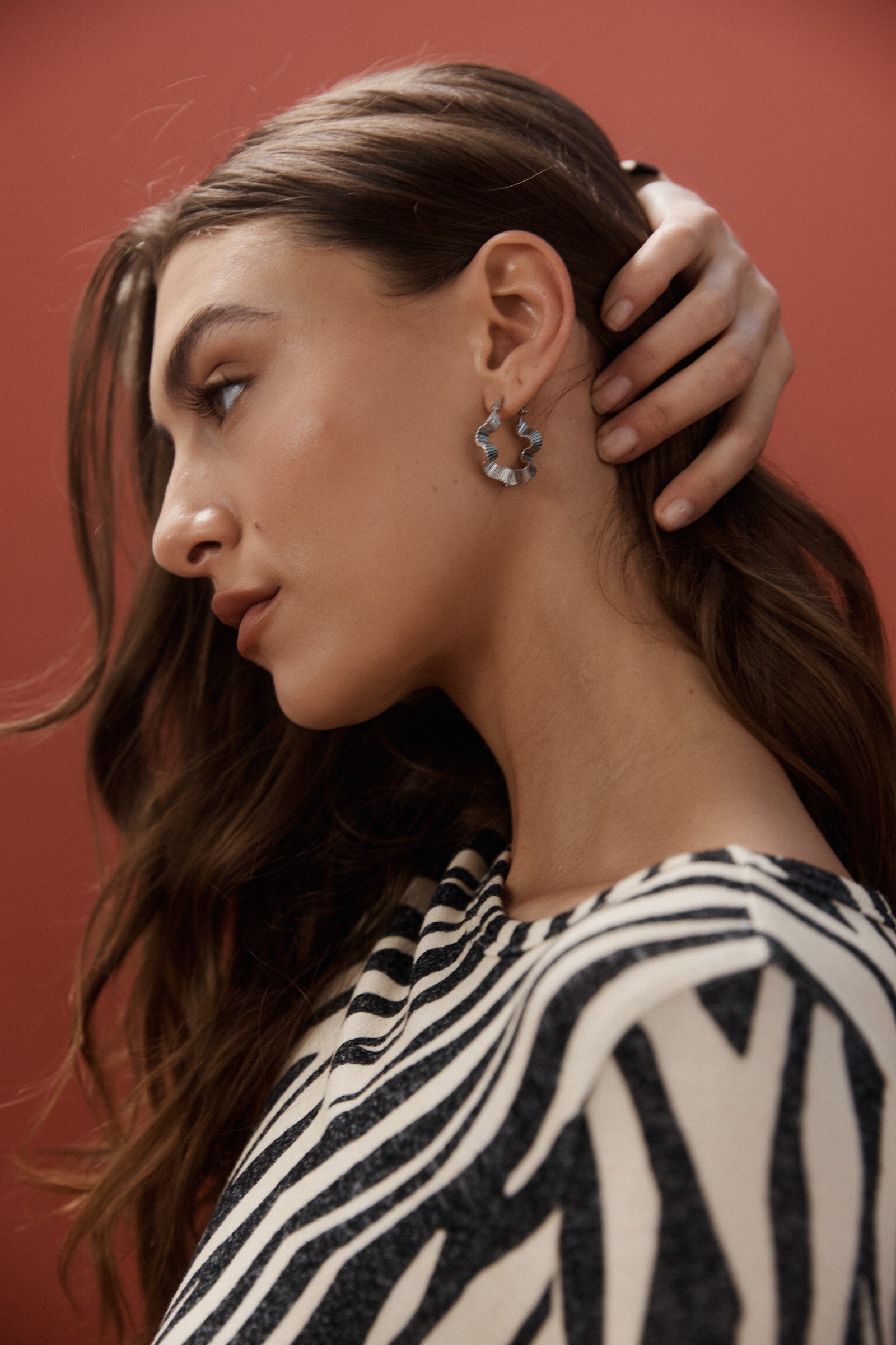 Himba Scallop Hoop Earring - Silver
