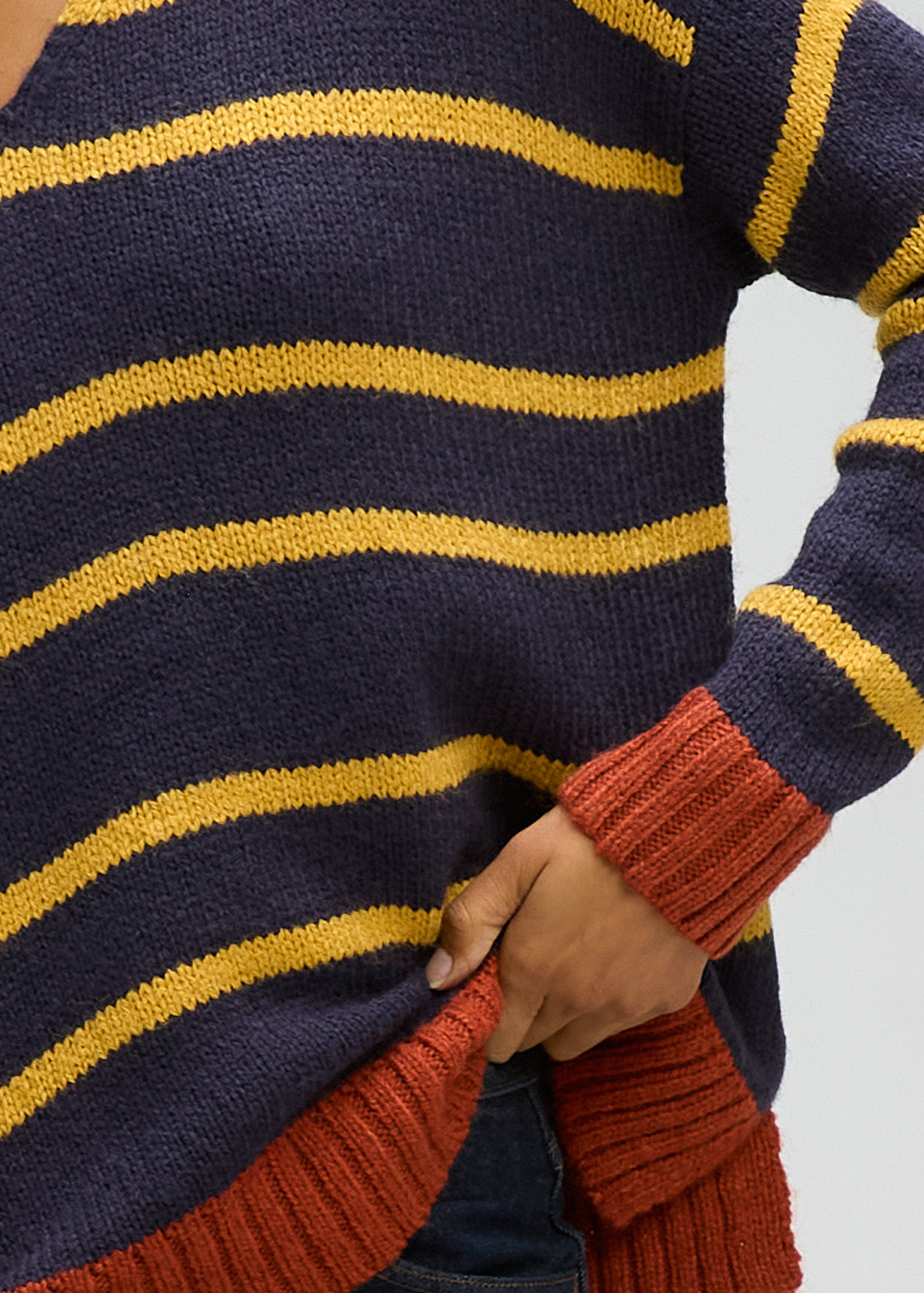 Cozy Stripe V Jumper - Rust