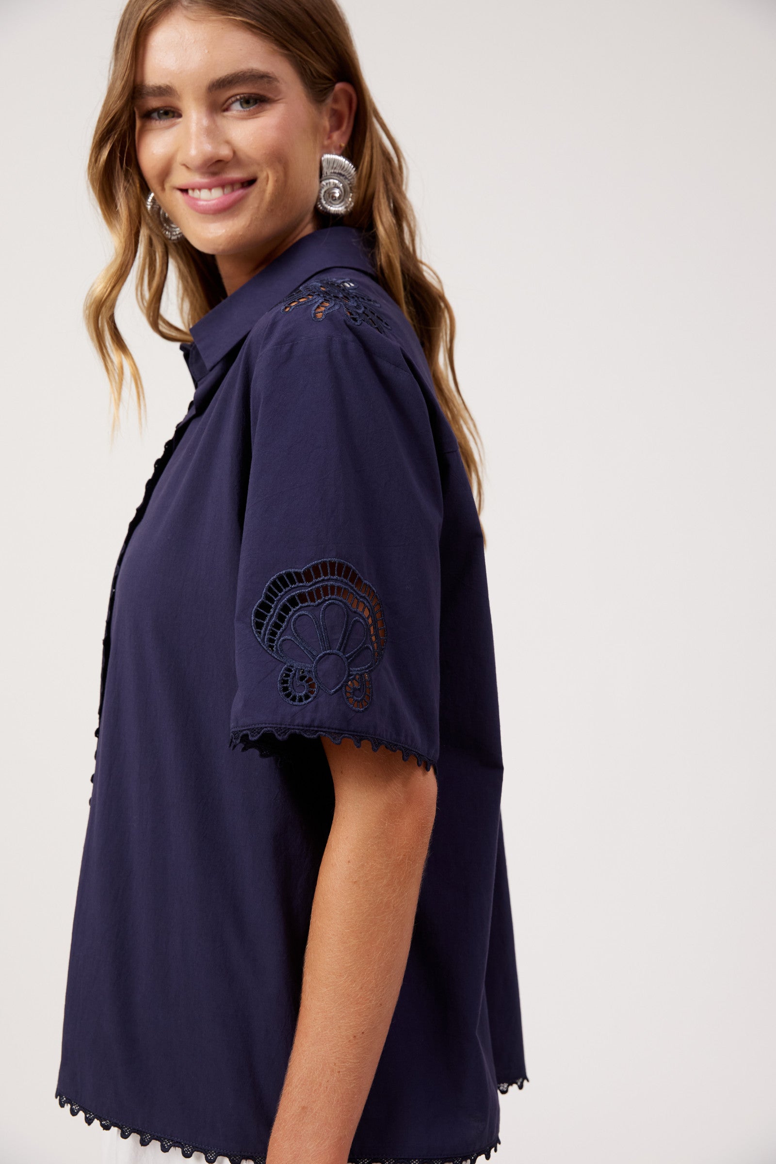 Larissa Broderie Shirt - Navy