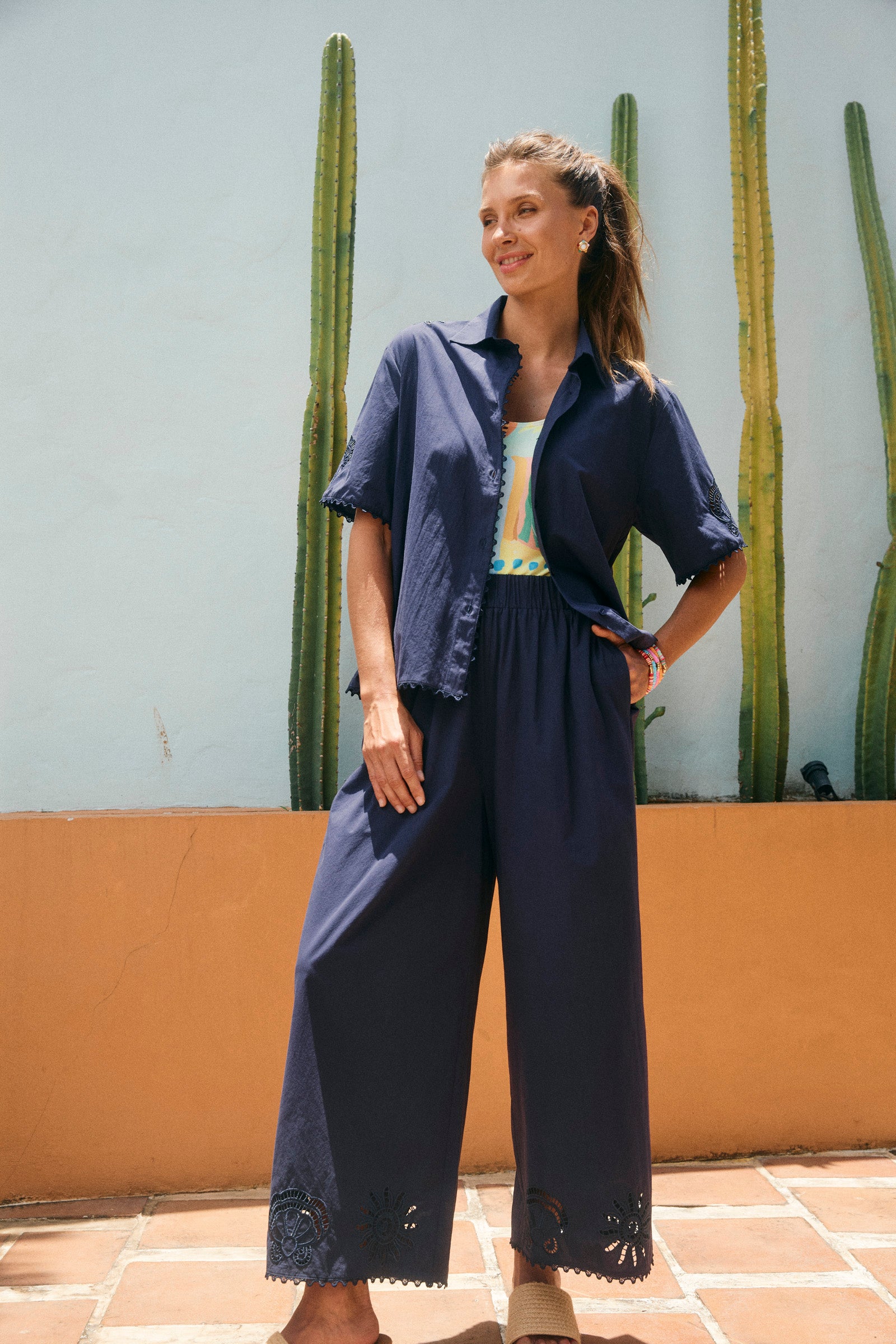 Larissa Broderie Shirt - Navy