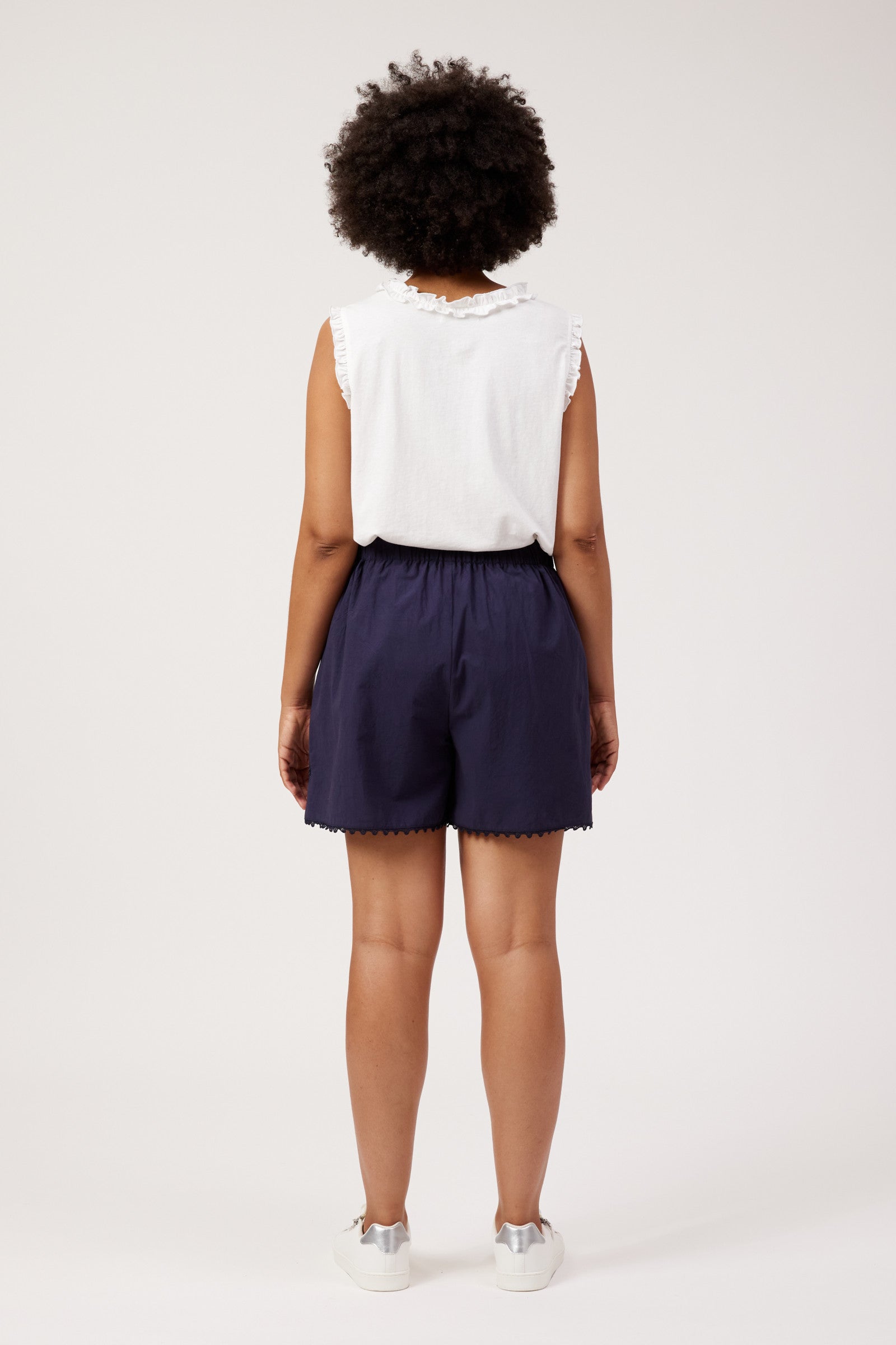 Larissa Broderie Short - Navy