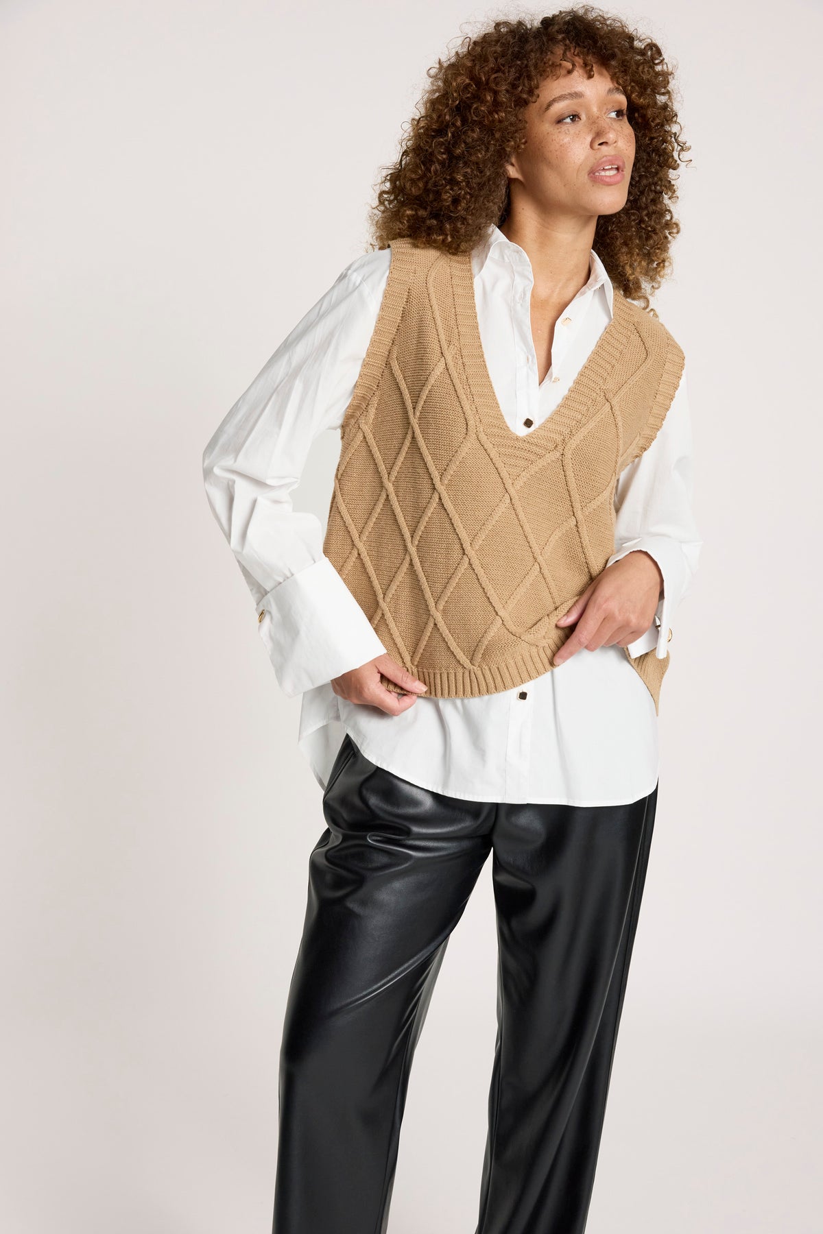 Eb + Ive Liora Knit Vest - Mocha