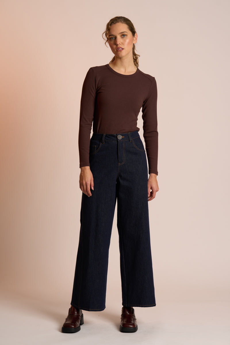 Neris Arc Top - Java