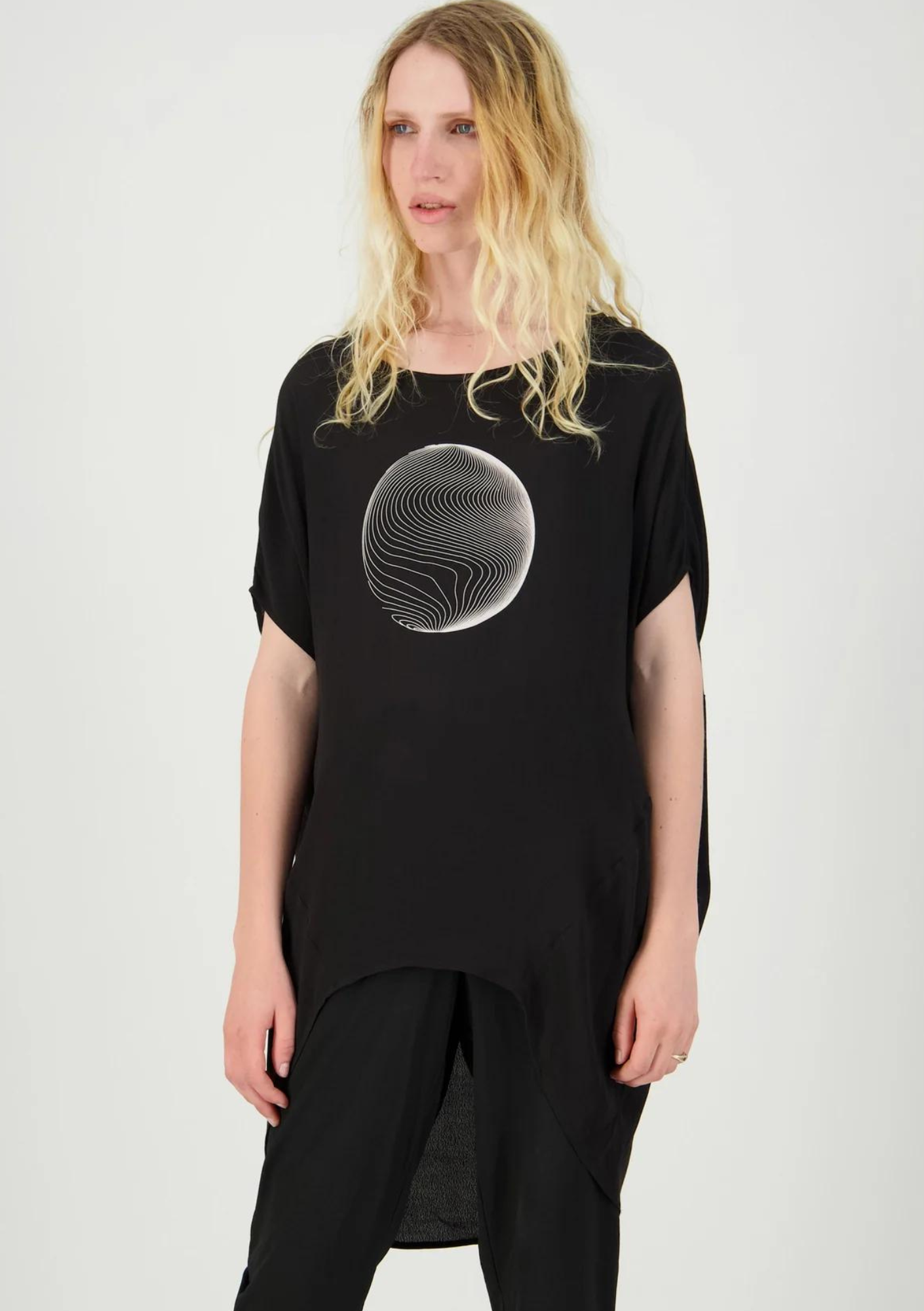 CLEARANCE Ascend Top - Orb on Black