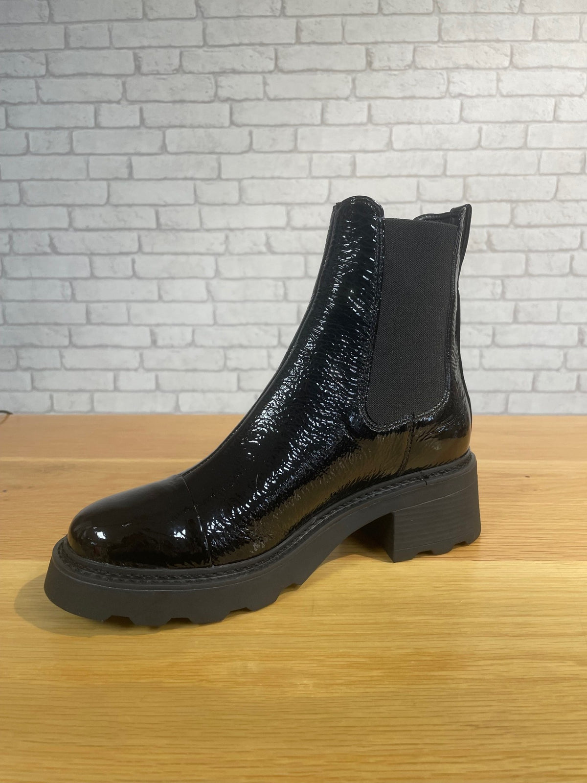 Carrano Verniz Boots - Show Black