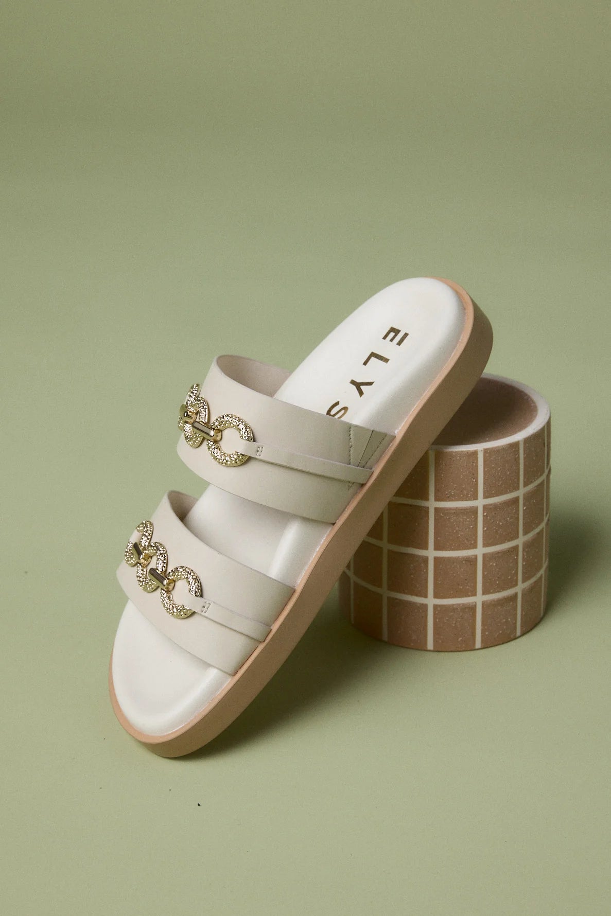 Elyson CLEARANCE Discovery Sandal - Vanilla