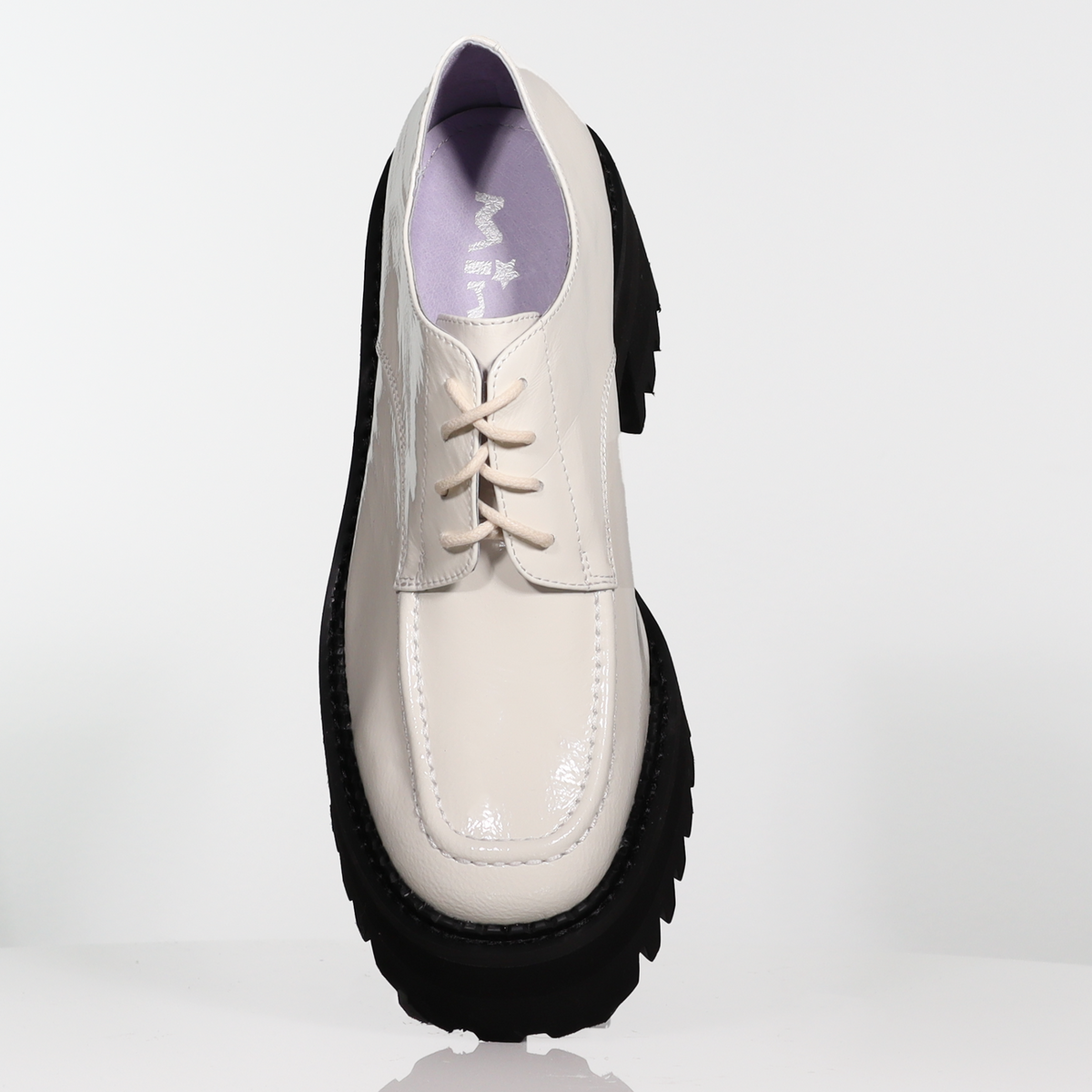 Minx CLEARANCE Boss Brogue - Ivory Crinkle Patent