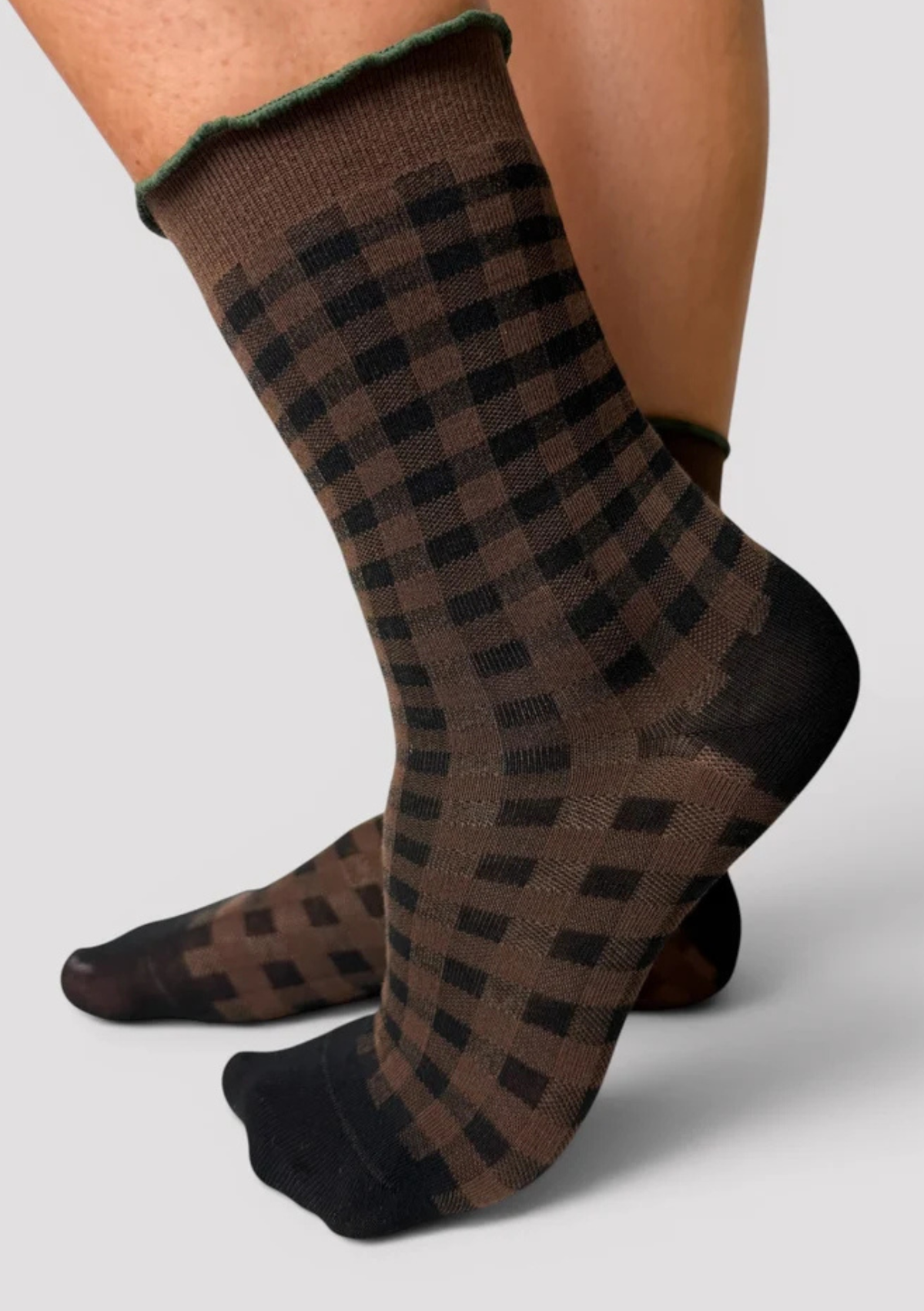 Minx Picnic Socks - Dark Chocolate