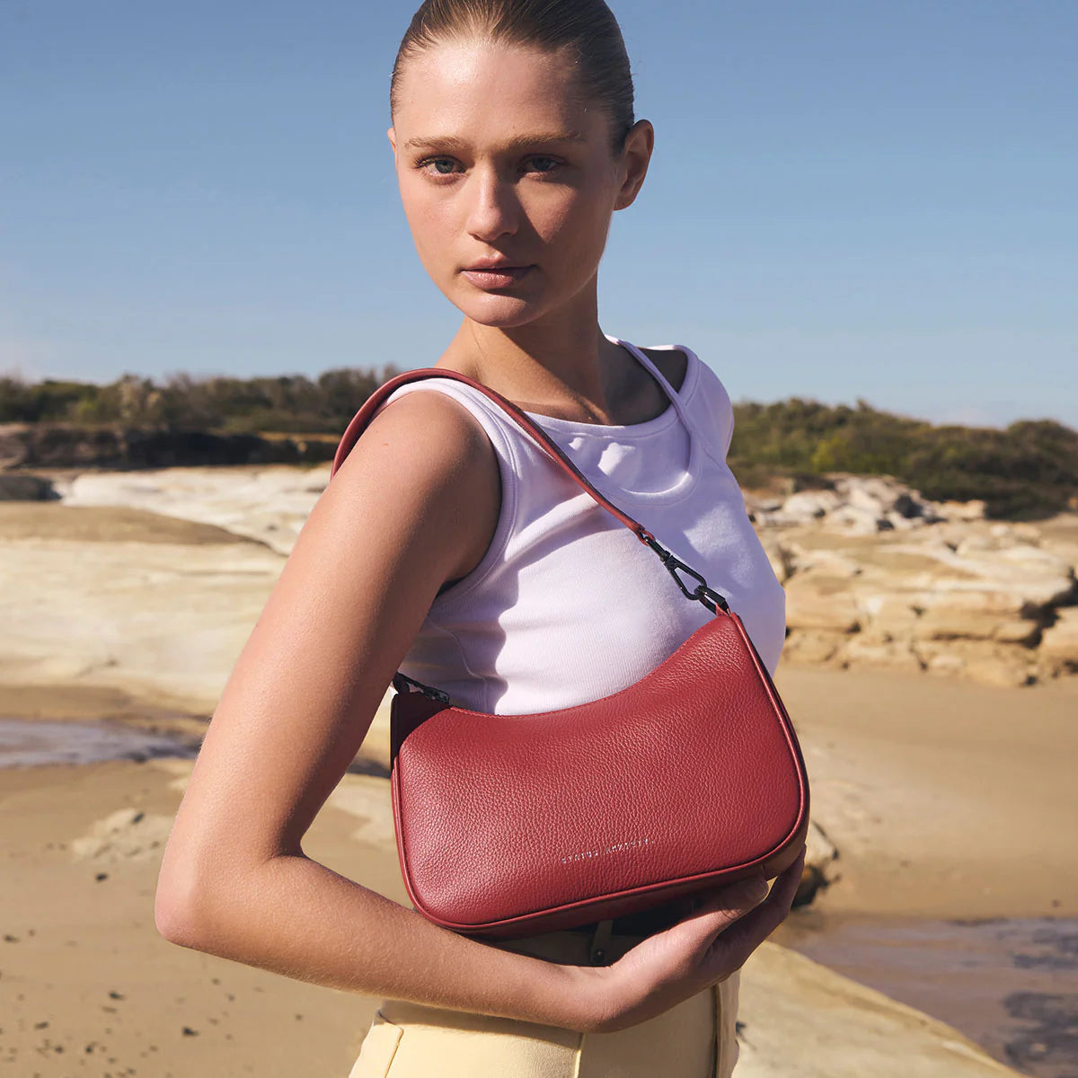 Look Both Ways Bag - Rouge