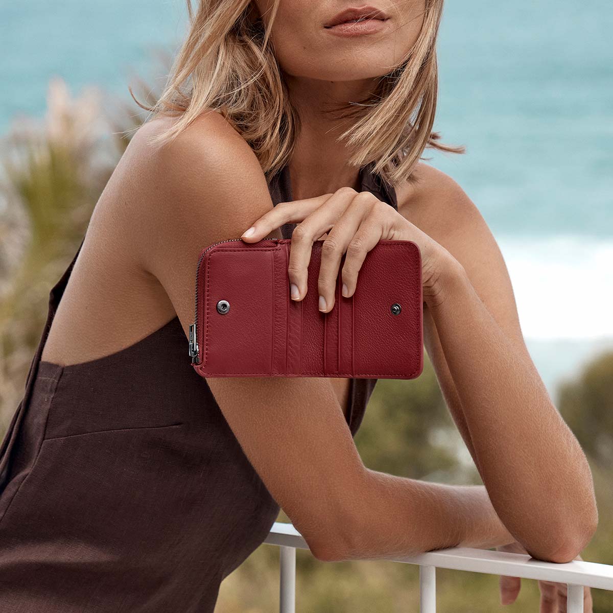 Sense Of Wonder Wallet - Rouge
