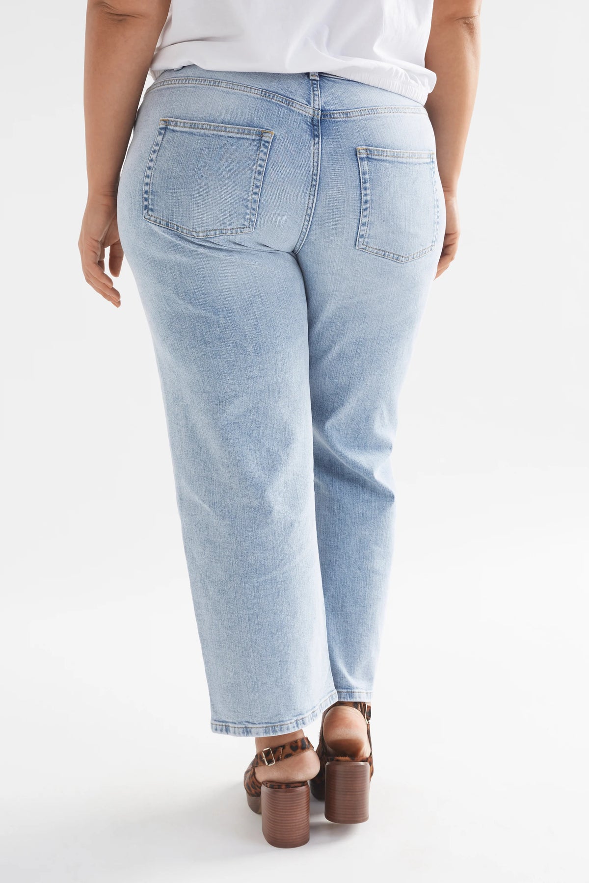 Elk CLEARANCE Ven Jean - Light Wash