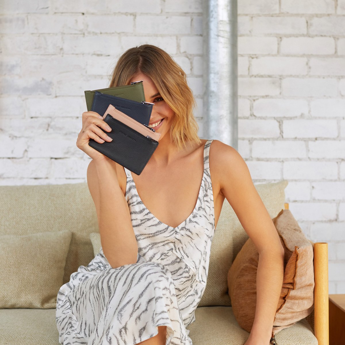 Status Anxiety Avoiding Things Wallet - Black