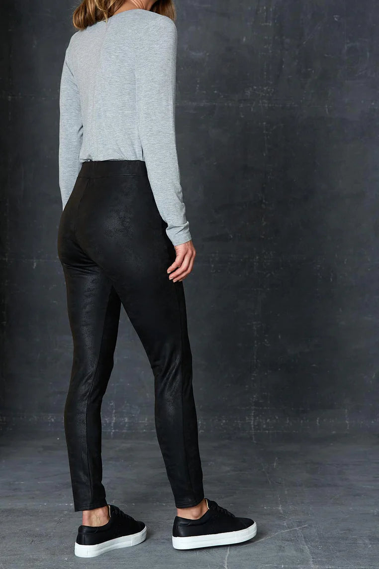 Eb + Ive Lazy Dayz Leggings - Snake