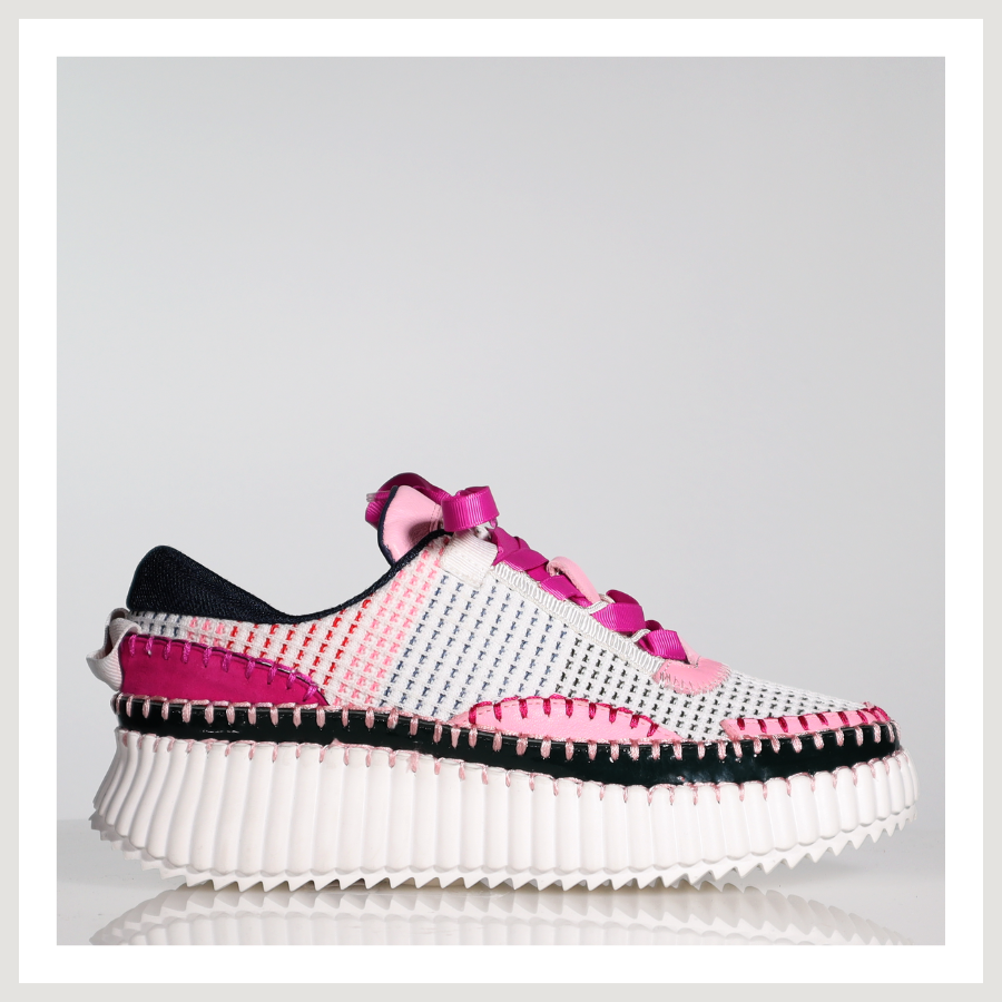 Soft pink tennis 2024 shoes